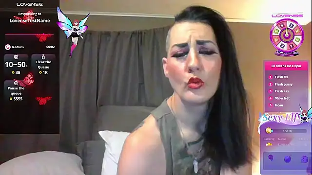 bettyvape85 online show from December 3, 2024, 6:43 am