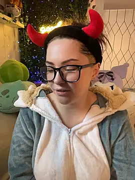 Snapshot of JennKenobi chatting on July 17, 2026, 3:09 pm JennKenobi online show from July 17, 2026, 3:09 pm