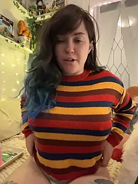 JennKenobi online show from June 11, 2026, 1:41 pm