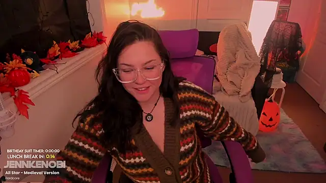 JennKenobi online show from September 30, 2025, 2:34 pm