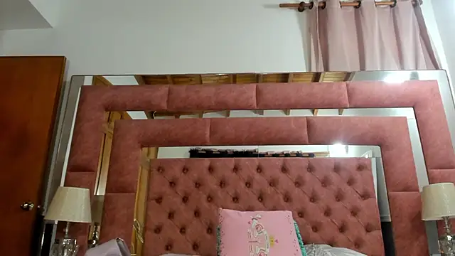 briana wonder69xxx online show from November 8, 2025, 3:15 pm