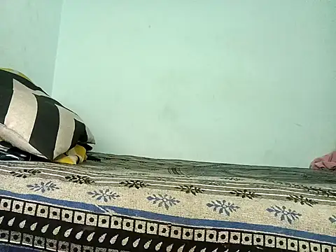 PrabV0319 online show from April 3, 2026, 9:21 pm