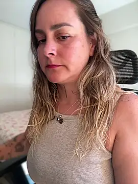 misslulipop online show from March 18, 2025, 4:28 pm