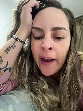 misslulipop online show from February 28, 2025, 5:26 am