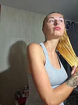 Snapshot of kylie_blck chatting on June 4, 2026, 3:00 am kylie blck online show from June 4, 2026, 3:00 am