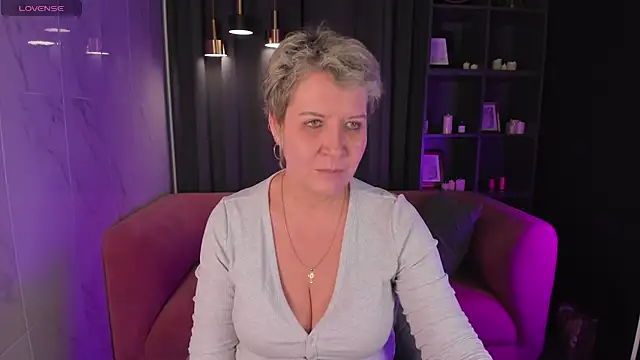 KathySunn online show from February 12, 2025, 1:37 pm