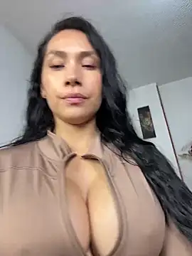 Angela isabella online show from May 8, 2026, 9:29 pm