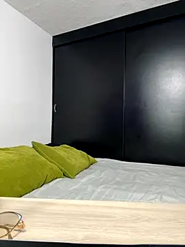 Angela isabella online show from October 30, 2025, 1:09 pm