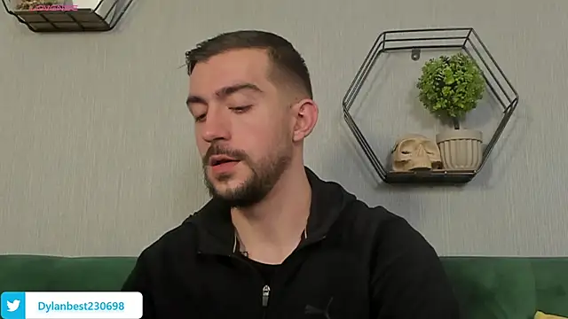 Dylan Best online show from October 6, 2025, 2:02 am