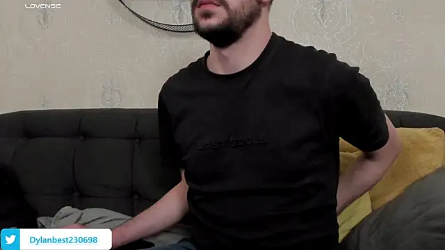 Snapshot of Dylan_Best chatting on March 8, 2026, 2:04 am Dylan Best online show from March 8, 2026, 2:04 am