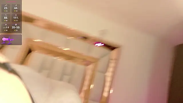 im yours 01 online show from February 22, 2026, 4:15 am