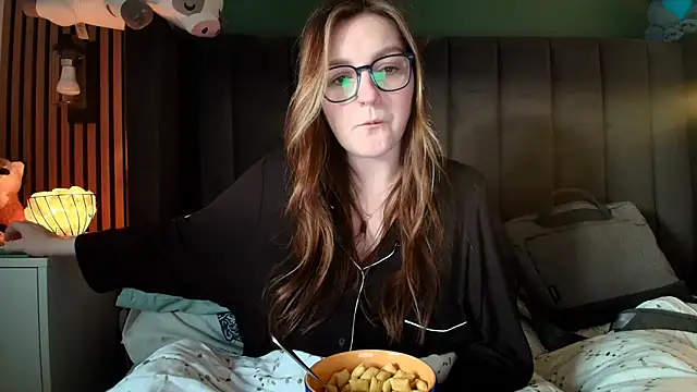 short sweetpea online show from March 12, 2026, 7:23 am