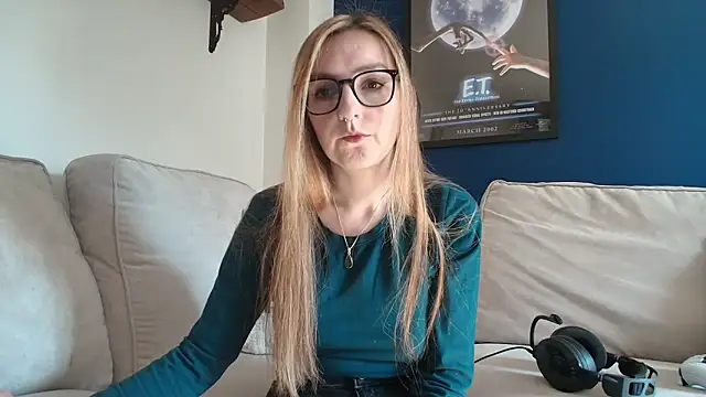 short sweetpea online show from September 30, 2025, 10:21 am