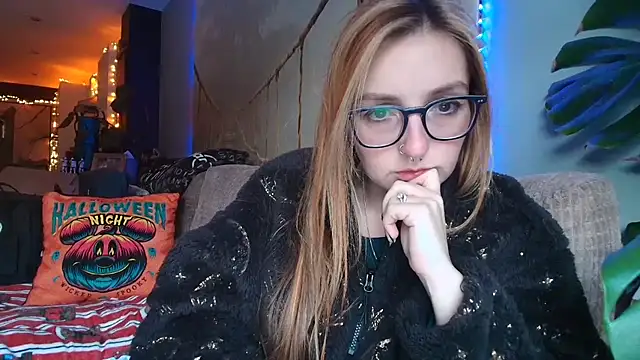 short sweetpea online show from October 5, 2025, 5:14 pm