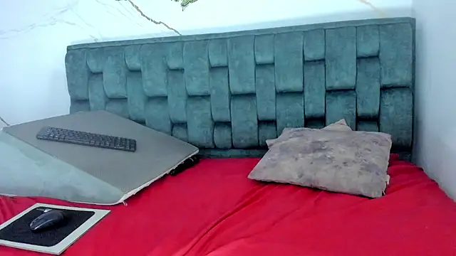 IsiisLovei online show from March 2, 2026, 2:35 pm