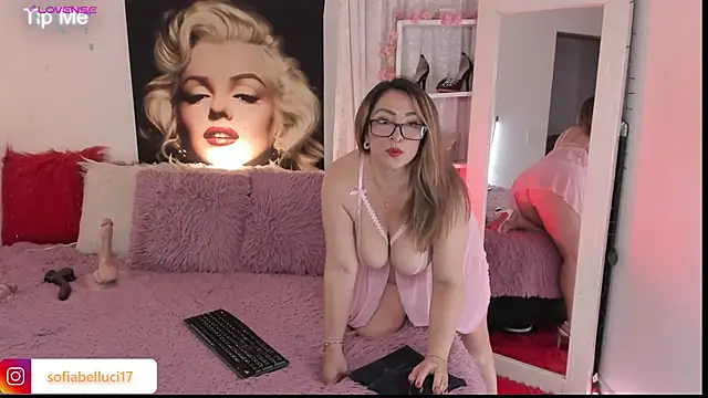 sofiiBell online show from November 16, 2025, 12:59 am