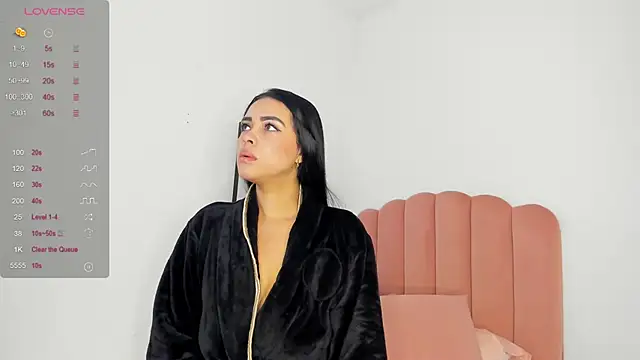 julieth sanz online show from January 31, 2025, 8:32 am