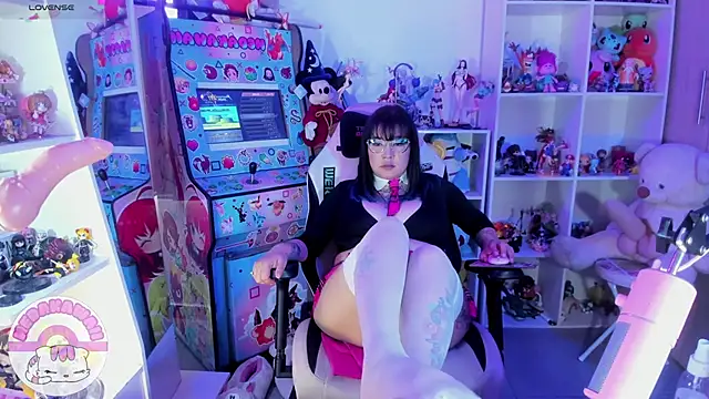 meda kawaii  online show from February 2, 2025, 9:02 pm