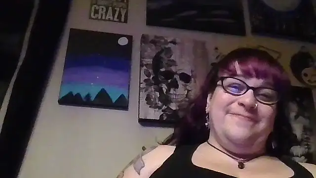 GothyBaby online show from October 17, 2025, 1:53 am