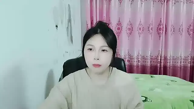 Snapshot of Sunset_glow chatting on February 23, 2026, 12:17 pm Sunset glow online show from February 23, 2026, 12:17 pm