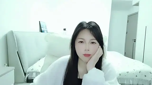 Snapshot of Sunset_glow chatting on March 8, 2026, 3:48 pm Sunset glow online show from March 8, 2026, 3:48 pm