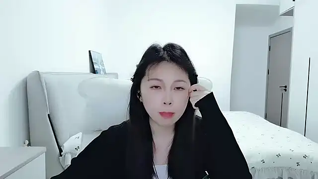 Sunset glow online show from February 3, 2026, 9:47 am