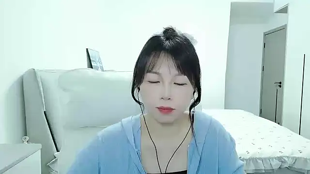 Sunset glow online show from October 20, 2025, 7:53 am