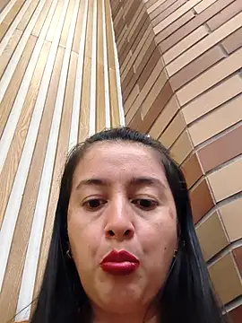 Cherry 1992 online show from April 24, 2026, 8:33 pm