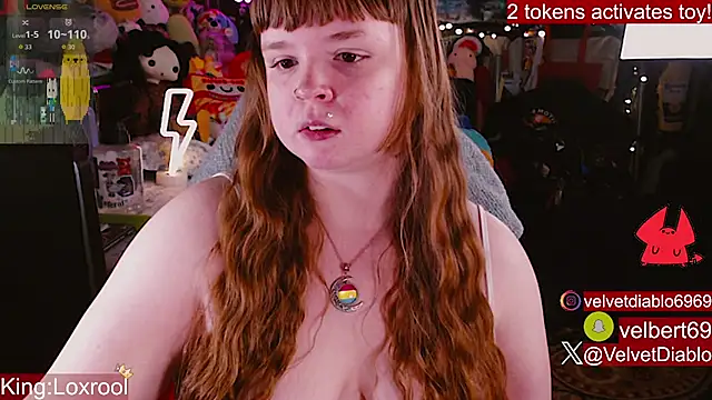 VelvetDiablo online show from April 28, 2026, 2:27 am