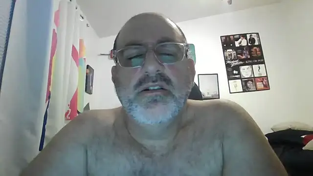 PaulBear777 online show from October 6, 2025, 4:57 am