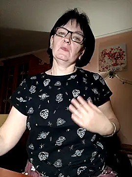 Snapshot of Olivia_5050 chatting on January 5, 2025, 10:40 pm Olivia 5050 online show from January 5, 2025, 10:40 pm