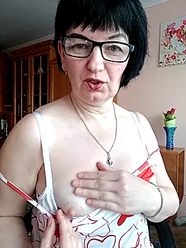 Snapshot of Olivia_5050 chatting on March 9, 2025, 9:46 am Olivia 5050 online show from March 9, 2025, 9:46 am