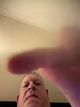 Dannyboy1430 online show from December 22, 2025, 10:10 pm