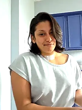 Snapshot of Nikkierosee chatting on October 29, 2025, 3:22 pm Nikkierosee online show from October 29, 2025, 3:22 pm