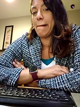 Snapshot of Nikkierosee chatting on February 9, 2025, 11:36 pm Nikkierosee online show from February 9, 2025, 11:36 pm