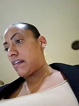 Snapshot of Nikkierosee chatting on March 1, 2025, 11:47 pm Nikkierosee online show from March 1, 2025, 11:47 pm