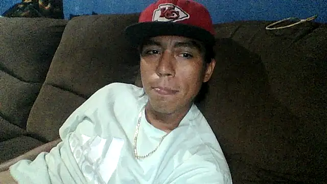 AlexAlejandro13 online show from August 7, 2026, 4:18 am