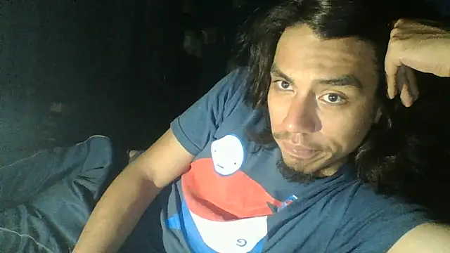 AlexAlejandro13 online show from April 28, 2026, 7:13 am