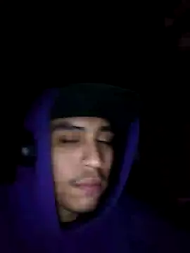 AlexAlejandro13 online show from December 4, 2025, 4:11 am