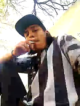 AlexAlejandro13 online show from November 17, 2025, 9:41 pm