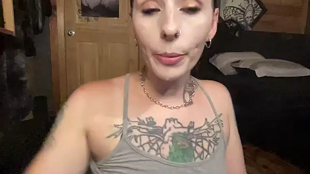 TeenyDoll online show from June 25, 2026, 1:36 am