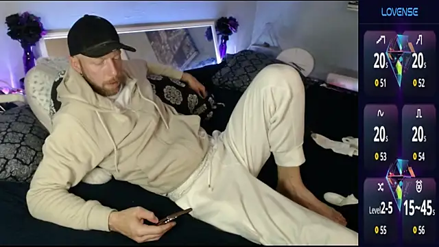 MaxRouger online show from October 16, 2025, 8:28 pm