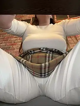 CandyShoopp online show from March 15, 2025, 7:48 pm