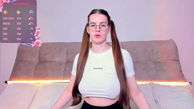 AriellaTesk online show from September 9, 2025, 4:22 am