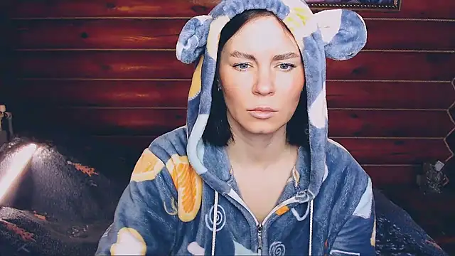 Platina Fox online show from February 6, 2025, 5:25 am