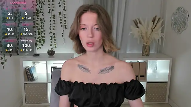 Snapshot of Salme_Sweet chatting on January 31, 2025, 9:05 pm Salme Sweet online show from January 31, 2025, 9:05 pm