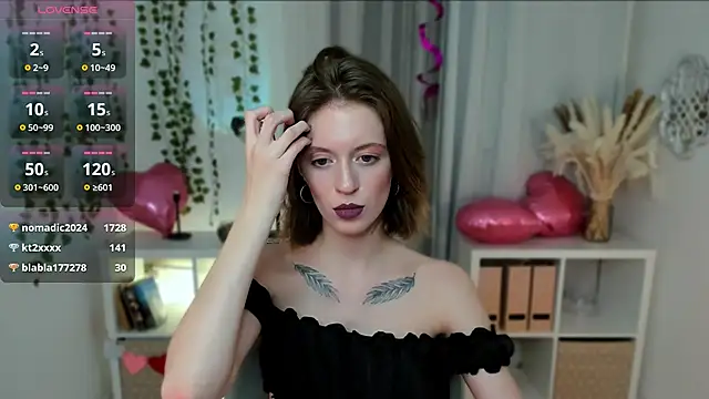 Snapshot of Salme_Sweet chatting on February 20, 2025, 12:19 am Salme Sweet online show from February 20, 2025, 12:19 am