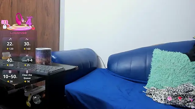 Mature Skinny online show from October 1, 2025, 12:09 pm