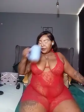 PearlSexxy69 online show from July 13, 2026, 7:51 am