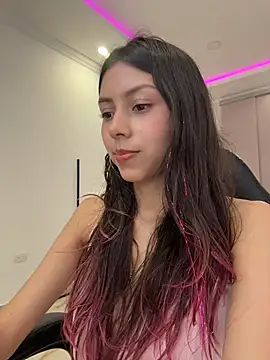 Sensualtease online show from April 24, 2026, 1:18 am